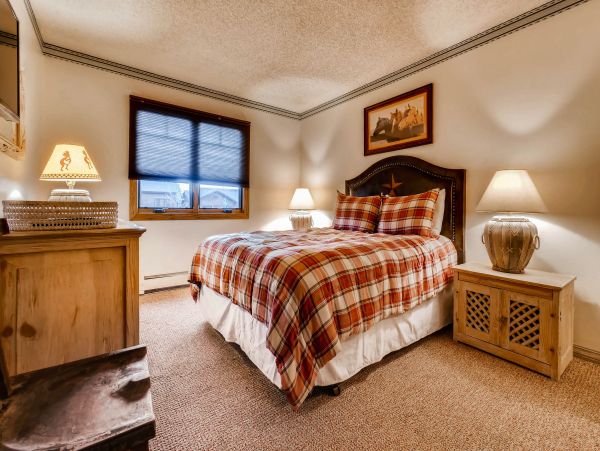 Steamboat Springs Home 1020122