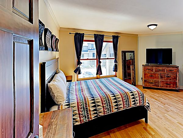 Steamboat Springs Home 1020138