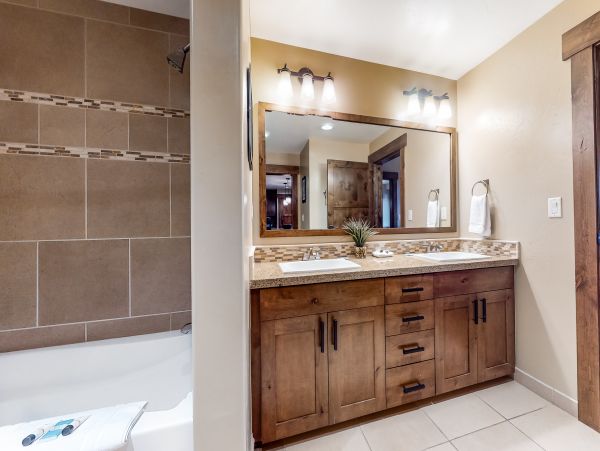 Steamboat Springs Home 1020148