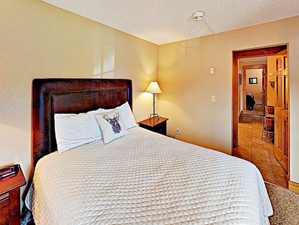Steamboat Springs Home 1020150