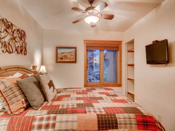 Steamboat Springs Home 1020175