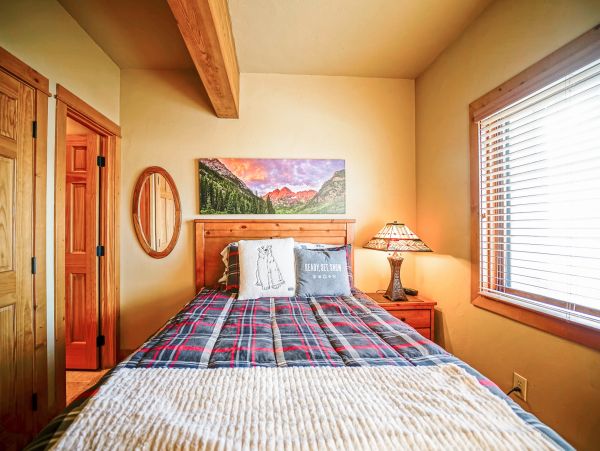 Steamboat Springs Home 1020177
