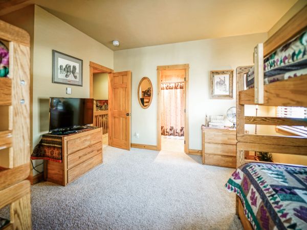 Steamboat Springs Home 1020177