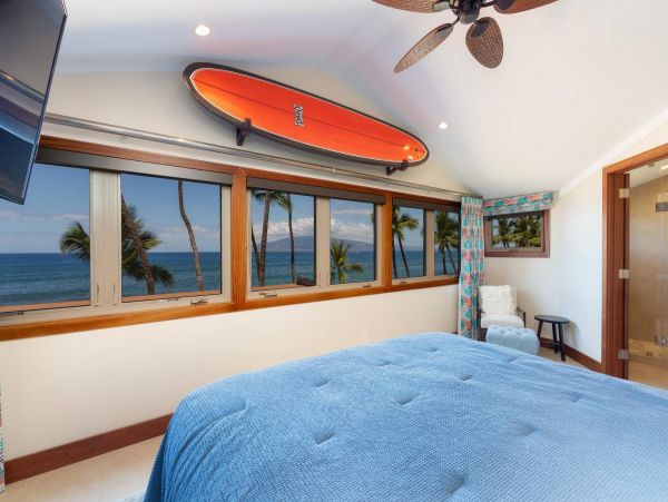 Ocean Front Lahaina Vacation Home Five Bedroom