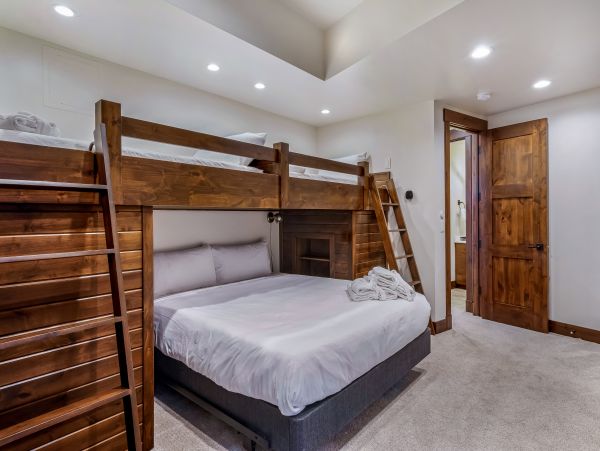 Steamboat Springs Home 1020203