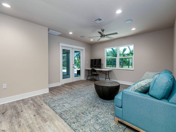 Walk to Beach Three Bedroom Vacation Home