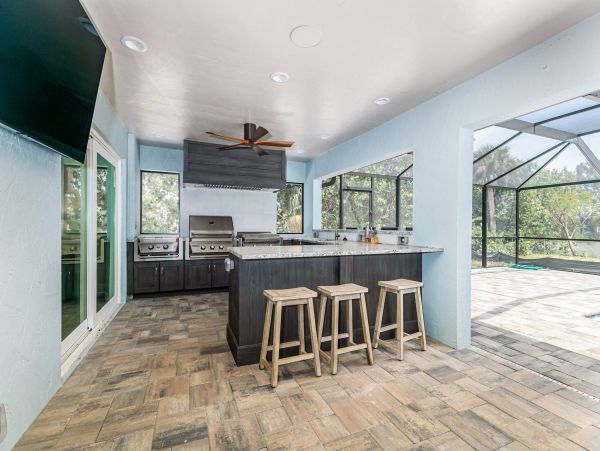 Walk to Beach Three Bedroom Vacation Home