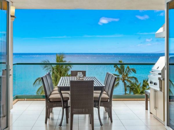 Luxury Three Bedroom Kaanapali Vacation Condo