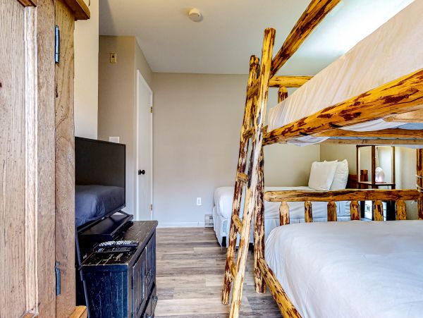 Steamboat Springs Home 1020215