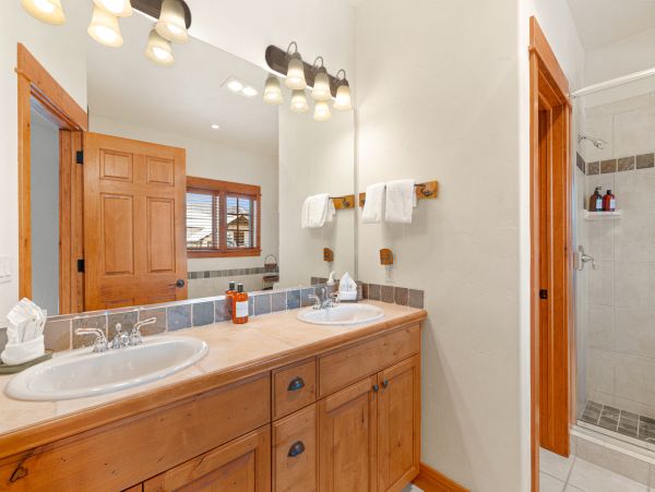 Steamboat Springs Home 1020216