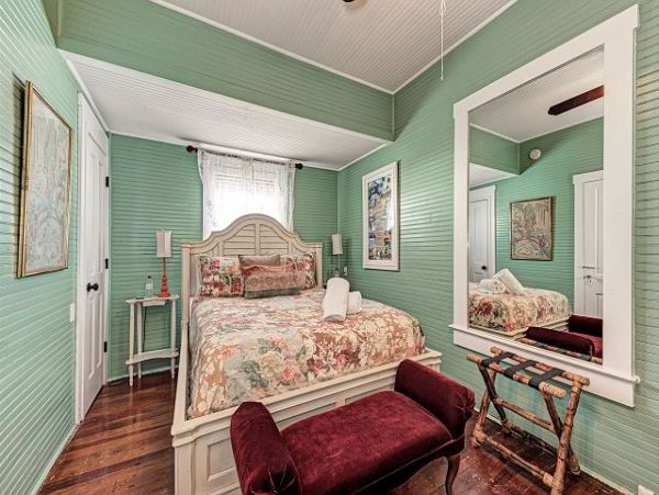 Pretty Much A Beach Cottage Anna Maria Island Gulf Beach Views