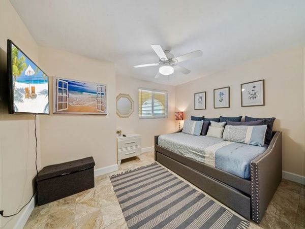 Anna Maria Island Holmes Beach Home 1020230