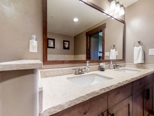 Steamboat Springs Home 1020237