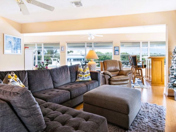 Holmes Beach Vacation Duplex Three Bedroom