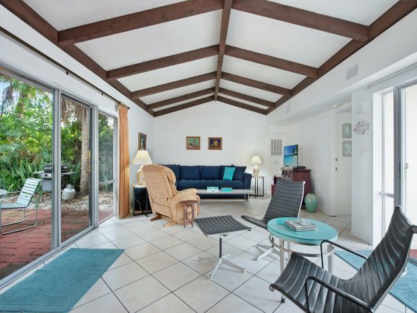 Anna Maria Island Holmes Beach Home 1020244