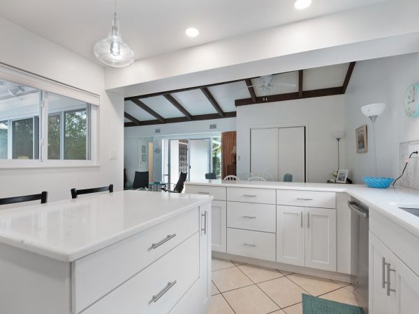 Anna Maria Island Holmes Beach Home 1020244