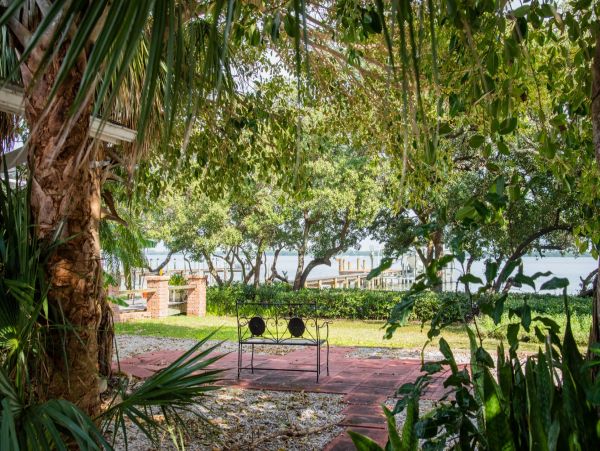 Anna Maria Island Holmes Beach Home 1020244