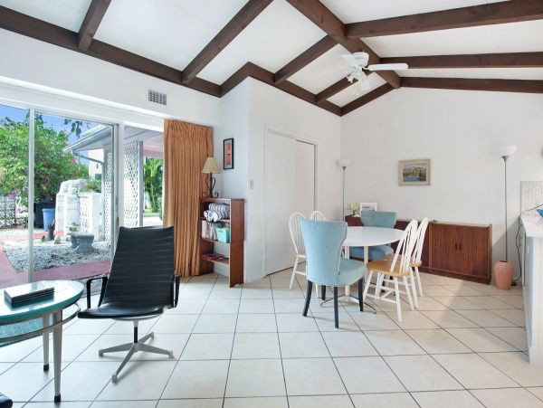 Anna Maria Island Holmes Beach Home 1020244