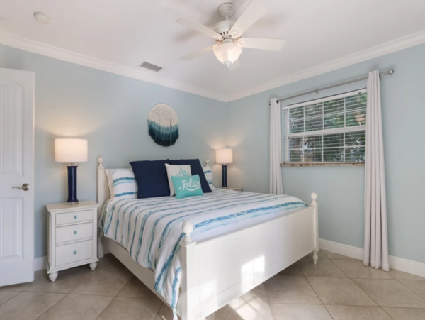 Charming 2 Bedroom Vacation Pool Duplex