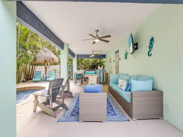 Luxury Coastal Retreat with Private Pool in Holmes Beach