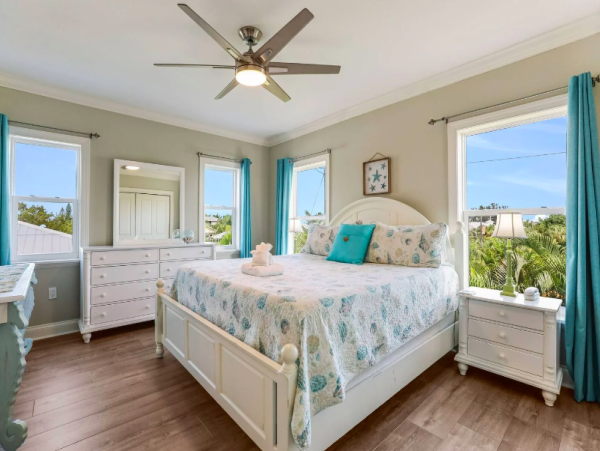 Luxury Coastal Retreat with Private Pool in Holmes Beach