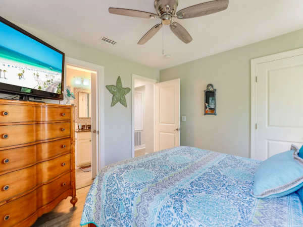 Luxury Coastal Retreat with Private Pool in Holmes Beach