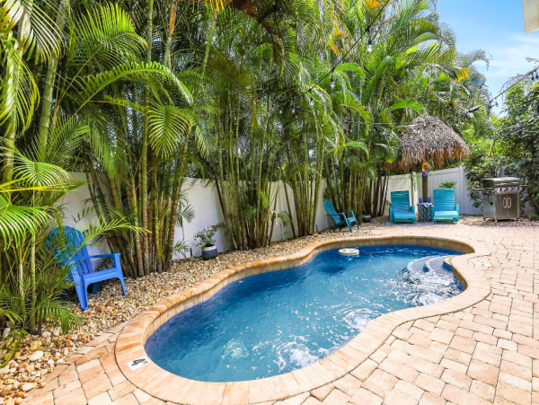 Luxury Coastal Retreat with Private Pool in Holmes Beach