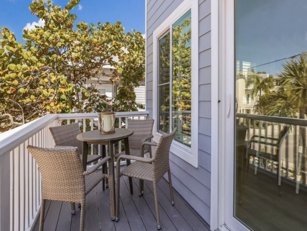 Anna Maria Three Bedroom Vacation Rental Home with Pool