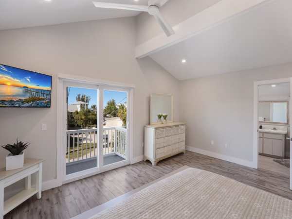 Anna Maria Three Bedroom Vacation Rental Home with Pool