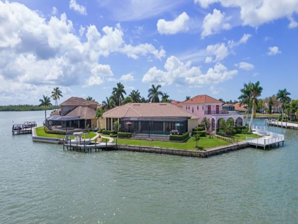 Marco Island Vacation Pool Home Four Bedroom
