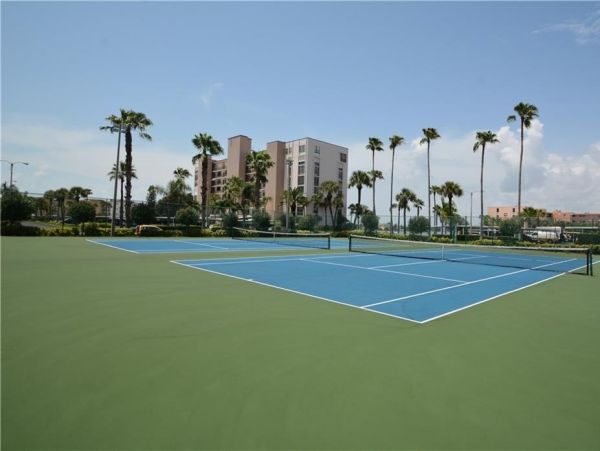 South Pasadena 1 Bedroom Condo with Bay Views Sleeps 2