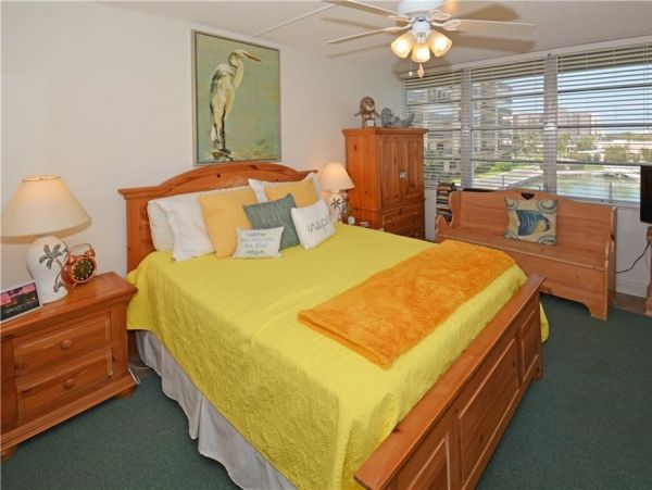 South Pasadena 1 Bedroom Condo with Bay Views Sleeps 2