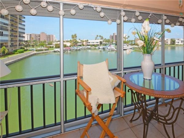 South Pasadena 1 Bedroom Condo with Bay Views Sleeps 2