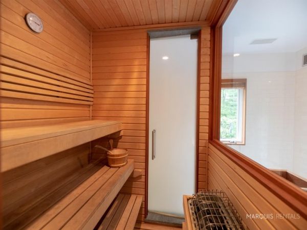 Hamptons Home 1020267