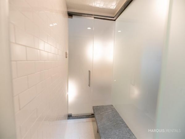 Hamptons Home 1020267