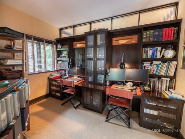 Hamptons Home 1020267