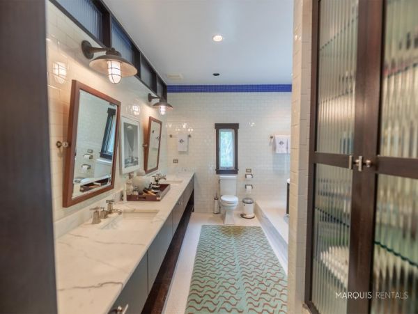 Hamptons Home 1020267