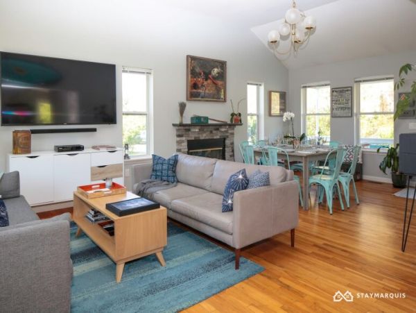 Hamptons Home 1020268