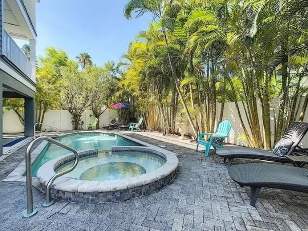 Anna Maria Island Holmes Beach Home 1020269