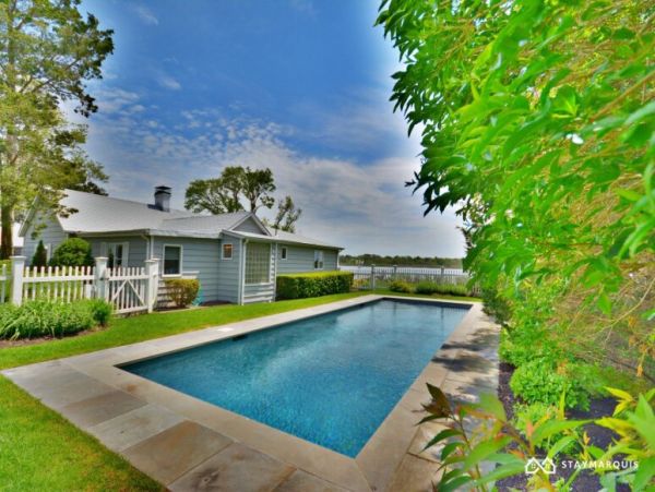 Hamptons Home 1020270