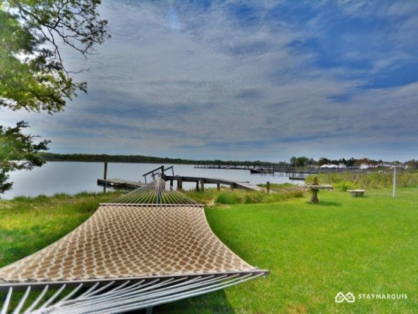 Hamptons Home 1020270
