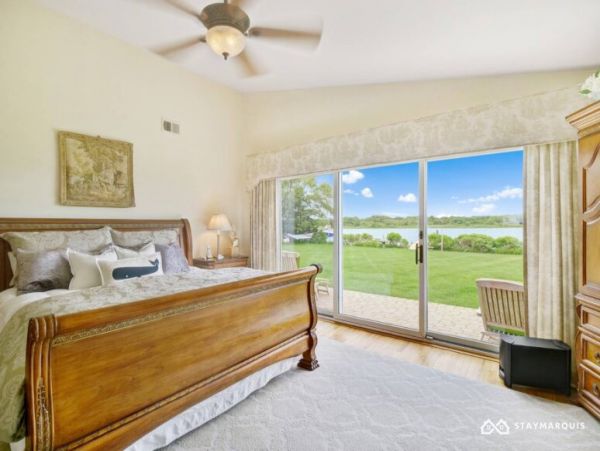Hamptons Home 1020270