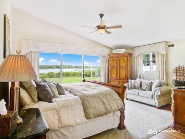 Hamptons Home 1020270