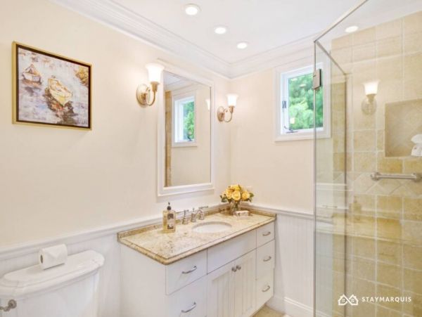 Hamptons Home 1020270