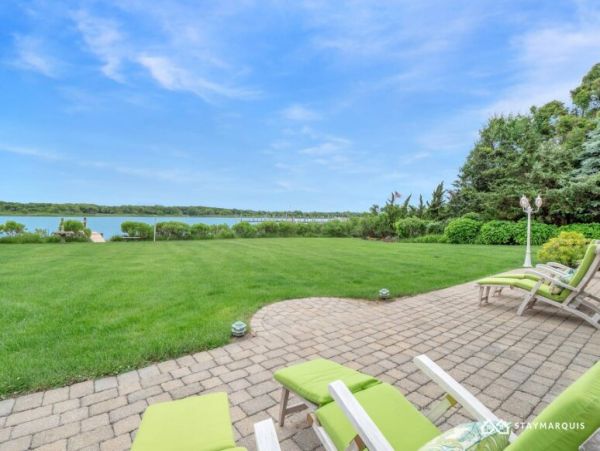 Hamptons Home 1020270