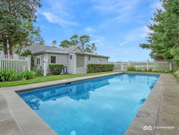 Hamptons Home 1020270