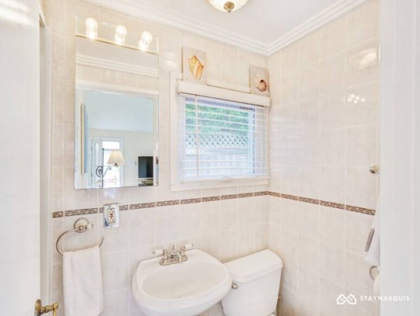 Hamptons Home 1020270