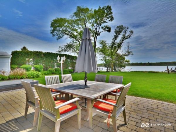 Hamptons Home 1020270