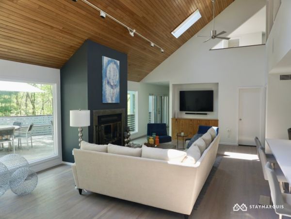 Hamptons Home 1020272