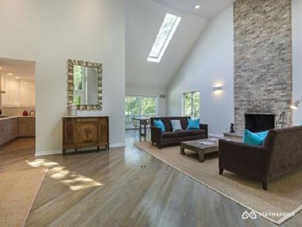 Hamptons Home 1020273